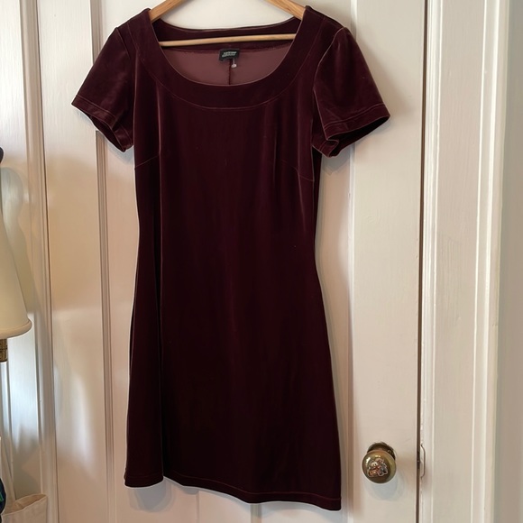 Jacob Dresses & Skirts - Vintage Jacob Velvet Short Sleeve Dress